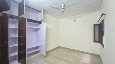 Bedroom Image of 1700 Sq.ft 3 BHK Apartment / Flat for rent in DDA Sector Pocket B C, Vasant Kunj New Delhi for Rs. 75000