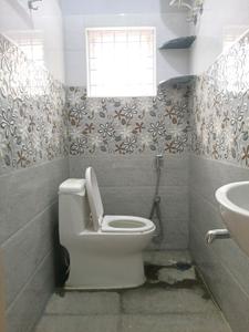 Common Bathroom Image of 569 Sq.ft 1 BHK Apartment / Flat for rent in Mahadevapura Bengaluru for Rs. 23250