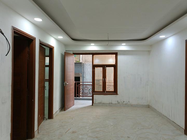 Sultanpur Main Image 1