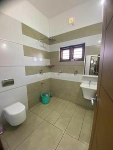 Bathroom Image of 3200 Sq.ft 3 BHK Apartment / Flat for rent in Man Developments Royal Premium, Vijay Nagar Indore for Rs. 30000
