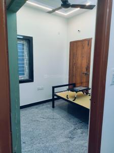 Bedroom Image of 750 Sq.ft 2 BHK Independent House for rent in Kismatpur Hyderabad for Rs. 15000