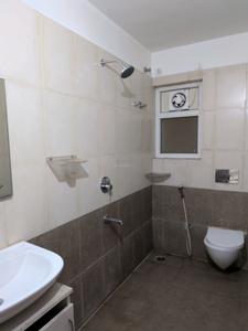 Common Bathroom Image of 1140 Sq.ft 2 BHK Apartment / Flat for rent in Splendeur Shweta Shubham, Kompally Hyderabad for Rs. 26000