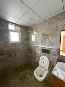 Bathroom Image of 1550 Sq.ft 3 BHK Apartment / Flat for rent in Cooke Town Bengaluru for Rs. 80000