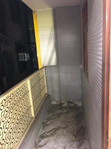 Balcony Image of 990 Sq.ft 3 BHK Builder Floor for sale in Laxmi Nagar New Delhi for Rs. 8300000