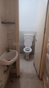 Bathroom Image of 646 Sq.ft 1 BHK Apartment / Flat for rent in Applewoods Satyesh Residency, Shela Ahmedabad for Rs. 14000