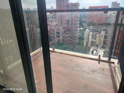 Balcony Image of 1200 Sq.ft 2.5 BHK Apartment / Flat for sale in Heritage Signature, Chembur Mumbai for Rs. 43200000
