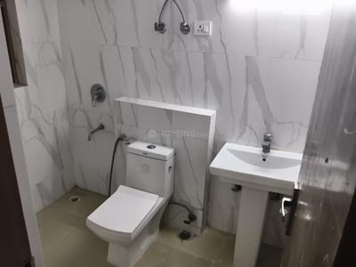 Bathroom Image of 1350 Sq.ft 2 BHK Apartment / Flat for sale in AMR Apartment 55, Phi II Greater Noida for Rs. 8900000