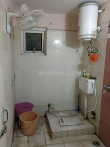 Bathroom Image of 1510 Sq.ft 2.5 BHK Apartment / Flat for sale in SVP Gulmohur Greens, Rajendra Nagar Ghaziabad for Rs. 12200000