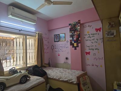 Bedroom Image of 972 Sq.ft 2 BHK Apartment / Flat for sale in Paldi Ahmedabad for Rs. 8500000