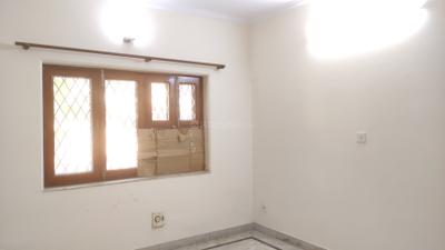 Bedroom Image of 1600 Sq.ft 3 BHK Apartment / Flat for sale in DDA Sector C Pocket 8, Vasant Kunj New Delhi for Rs. 45000000