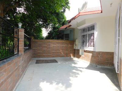 Balcony Image of 2000 Sq.ft 2.5 BHK Independent House for rent in Omicron II Greater Noida for Rs. 27000