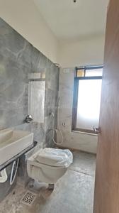 Bathroom Image of 1050 Sq.ft 2 BHK Apartment / Flat for rent in Puraniks Home Town, Kasarvadavali Thane for Rs. 29000