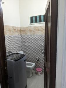 Bathroom Image of 2900 Sq.ft 7 BHK Independent House for sale in Mithapur New Delhi for Rs. 26000000
