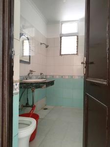 Common Bathroom Image of 1849 Sq.ft 3 BHK Apartment / Flat for sale in Mahagun Mansion Phase 1 and 2, Indirapuram Ghaziabad for Rs. 19800000