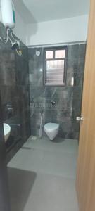 Bathroom Image of 750 Sq.ft 2 BHK Apartment / Flat for rent in Excellaa Tremont, Keshav Nagar Pune for Rs. 30000