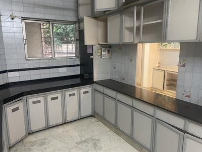 Kitchen Image of 1800 Sq.ft 3 BHK Apartment / Flat for rent in Maurya Society, Sangamvadi Pune for Rs. 65000