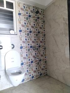 Common Bathroom Image of 1020 Sq.ft 2 BHK Apartment / Flat for sale in Dosti Greenscapes Phase 3, Hadapsar Pune for Rs. 9000000