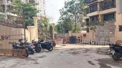 Image of 750 Sq.ft 1 BHK Apartment / Flat for sale in Tharwanis Sky View, Kharghar, Navi Mumbai for Rs. 8000000