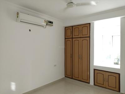Bedroom Image of 2100 Sq.ft 4 BHK Apartment / Flat for sale in CGHS ShivLok Apartment by CGHS Group, Sector 6 Dwarka New Delhi for Rs. 29800000