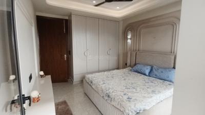 Bedroom Image of 2100 Sq.ft 4 BHK Builder Floor for sale in Indirapuram Ghaziabad for Rs. 21000000