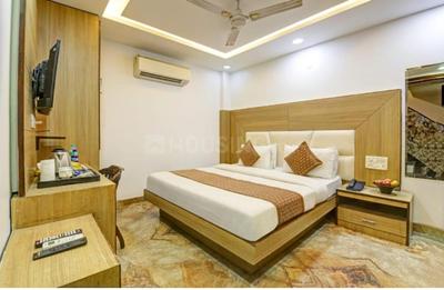 Bedroom Image of Stay Luxury pg in Sector 44, Gurgaon