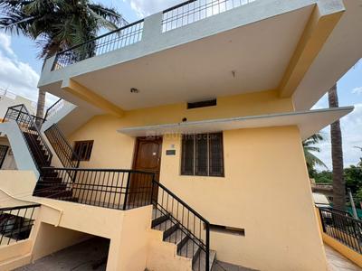 Image of 2640 Sq.ft 8 BHK Independent House for sale in Gandhi Nagar, Bellary for Rs. 32000000
