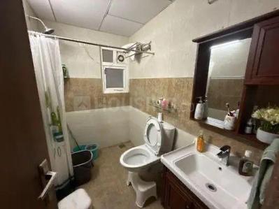 Bathroom Image of 1310 Sq.ft 2 BHK Apartment / Flat for sale in Pacific Golf Estate, Kulhan Dehradun for Rs. 14500000