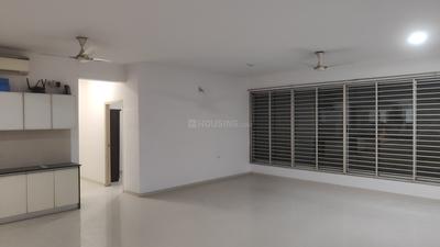 Living Room Image of 4000 Sq.ft 3 BHK Apartment / Flat for rent in Sangath Posh, Chandkheda Ahmedabad for Rs. 45000