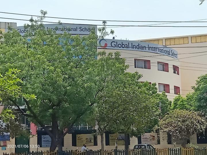 Amrapali Pan Oasis Property Details Video 1