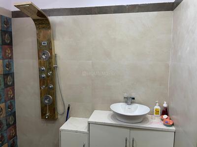 Bathroom Image of 800 Sq.ft 1 RK Builder Floor for rent in Telibagh Lucknow for Rs. 20000