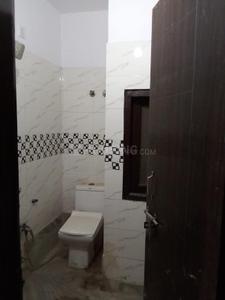 Bathroom Image of 600 Sq.ft 3 BHK Apartment / Flat for rent in Burari New Delhi for Rs. 12500