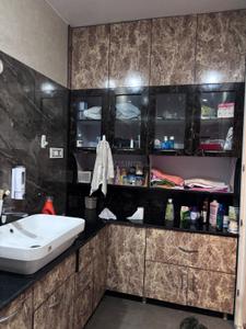 Bathroom Image of 1550 Sq.ft 3 BHK Apartment / Flat for sale in Gomti Nagar Lucknow for Rs. 14000000