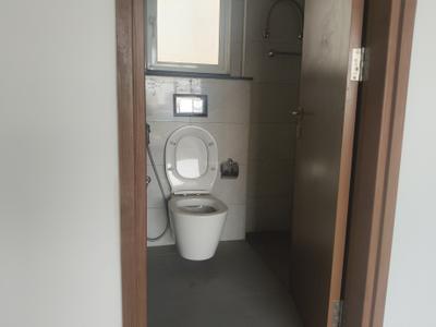 Image of 1545 Sq.ft 3 BHK Apartment / Flat for rent in Godrej Woods, Sector 43, Noida for Rs. 75000