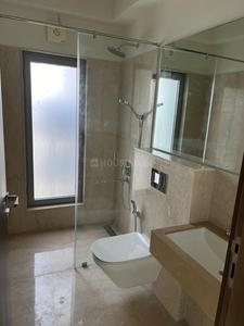 Image of 900 Sq.ft 2 BHK Apartment / Flat for sale in Piramal Mahalaxmi, Worli, Mumbai for Rs. 47500000