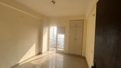 Bedroom Image of 900 Sq.ft 2 BHK Apartment / Flat for sale in Gardenia Golf City Phase 4, Sector 75 Noida for Rs. 6800000