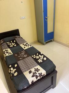 Bedroom Image of Gentlemens Happynest pg in Financial District, Hyderabad
