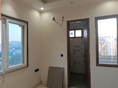 Bedroom Image of 900 Sq.ft 3 BHK Builder Floor for sale in Paschim Vihar New Delhi for Rs. 21000000