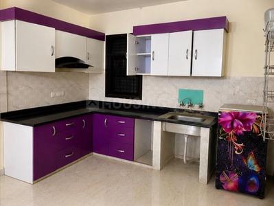 Kitchen Image of 900 Sq.ft 3 BHK Builder Floor for rent in RWA Vipin Garden, Uttam Nagar New Delhi for Rs. 20000