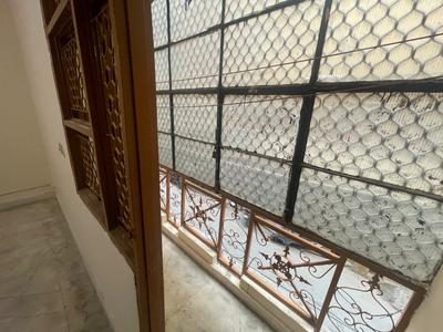 Balcony Image of 668 Sq.ft 2 BHK Builder Floor for sale in Pandav Nagar New Delhi for Rs. 7900000