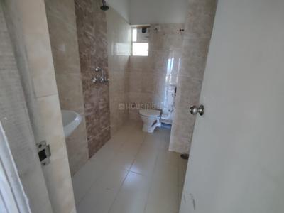 Bathroom Image of 1475 Sq.ft 3 BHK Apartment / Flat for rent in Jain Dream Valley, Dagapur Siliguri for Rs. 25000