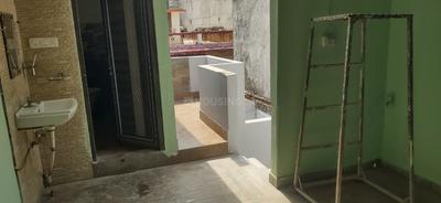 Bathroom Image of 600 Sq.ft 1 RK Independent House for rent in Yashoda Nagar Kanpur for Rs. 6500