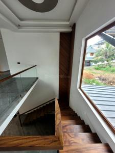 Balcony Image of 4500 Sq.ft 4 BHK Independent House for sale in Thevakkal Kochi for Rs. 35000000