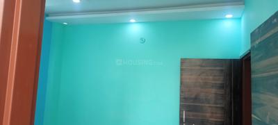 Bedroom Image of 585 Sq.ft 2 BHK Builder Floor for rent in  RWA Mohan Garden Gali 5, Razapur Khurd New Delhi for Rs. 12000