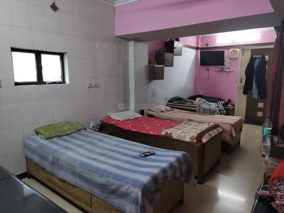 Bedroom Image of Aysha Shaikh in Andheri East, Mumbai
