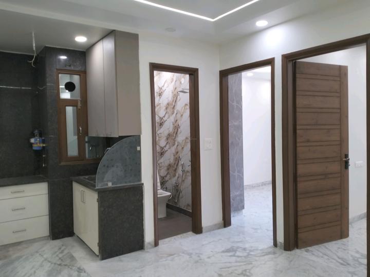 Sanjay Nagar, Gulabi Bagh Property Details Video 1