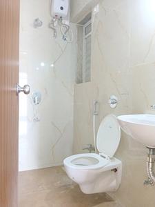 Common Bathroom Image of 500 Sq.ft 1 BHK Apartment / Flat for rent in Raunak Bliss Phase A A3, Kasarvadavali Thane for Rs. 26678