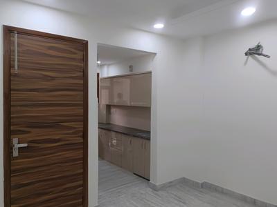 Living Room Image of 650 Sq.ft 2 BHK Builder Floor for sale in Pitampura New Delhi for Rs. 5500000