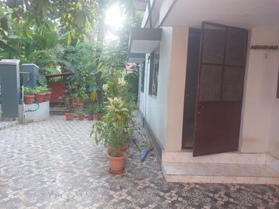 Balcony Image of 1200 Sq.ft 3 BHK Builder Floor for rent in Kavoor Mangalore for Rs. 15000