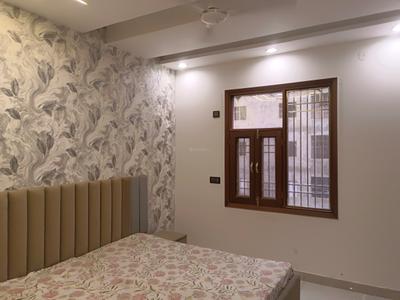 Bedroom Image of 1350 Sq.ft 4 BHK Apartment / Flat for sale in Sector 38 Rohini New Delhi for Rs. 11000000