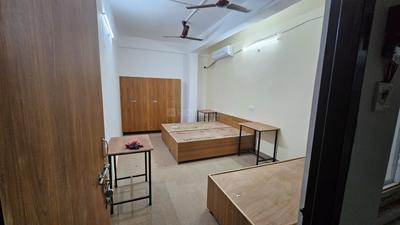 Bedroom Image of 190 Sq.ft 1 R Apartment / Flat for rent in Chandralok Lucknow for Rs. 21000